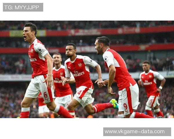 英超激战：拜仁狂胜阿森纳四球大捷补时绝杀点燃全场激情