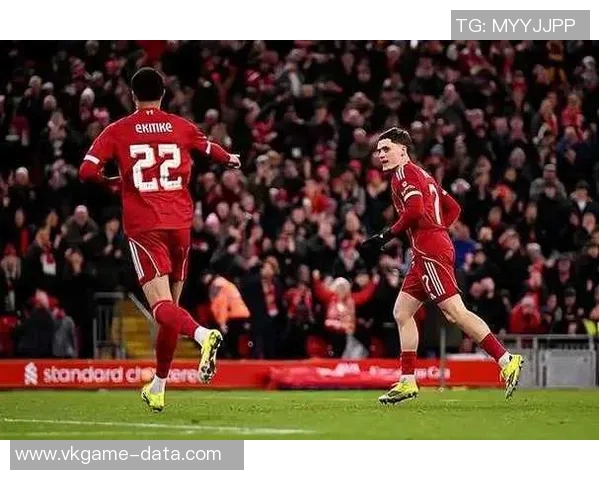 中超赛场波尔图与利物浦激战成平局历史冷门引发全场震动