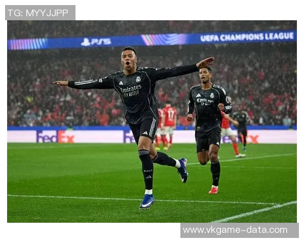 本菲卡惊险逆转国米4-3赛场瞬间引发全场狂欢数据分析揭秘 本菲卡惊险逆转国米4-3赛场瞬间引发全场狂欢数据分析揭秘