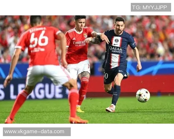 英超激战巴黎圣日耳曼与本菲卡战平点球大战引发全场沸腾