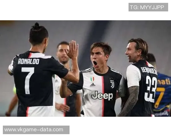 友谊赛精彩对决本菲卡与尤文图斯战成平局红牌事件引发全场热议