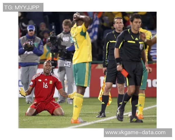 国王杯激战皇马大胜本菲卡红牌事件引发全场热议与转会猜想