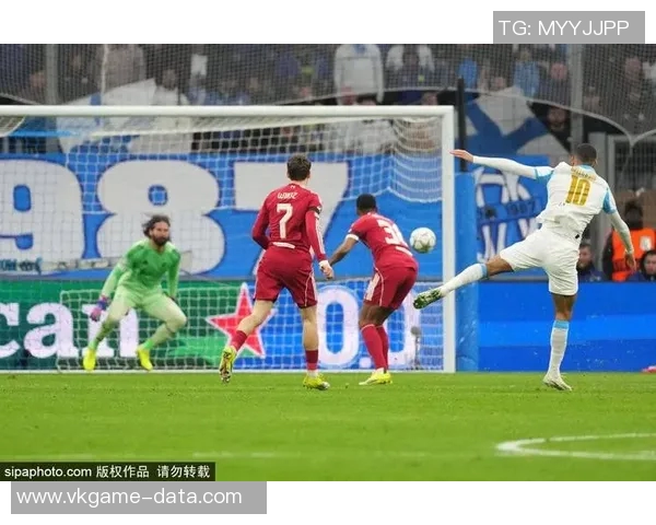 意甲激战:利物浦大胜莱比锡乌龙球成比赛转折点数据分析揭示精彩瞬间 意甲激战:利物浦大胜莱比锡乌龙球成比赛转折点数据分析揭示精彩瞬间