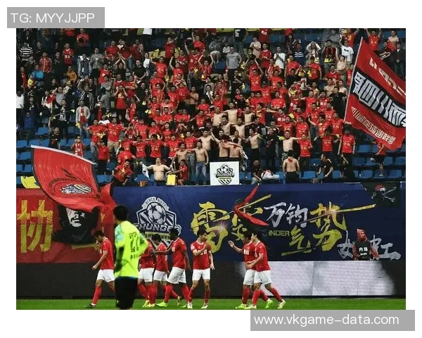 友谊赛精彩对决拜仁与利物浦战成平局逆转瞬间点燃全场激情