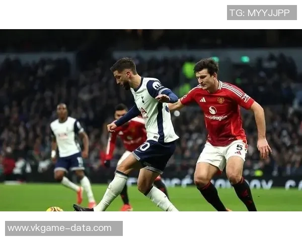 德甲惊现逆转大战曼联4-3热刺引发转会风波与球迷热议