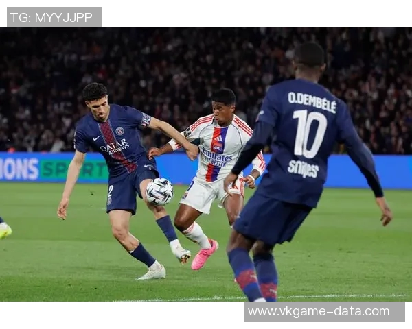 巴黎圣日耳曼逆袭拜仁上演帽子戏法引爆友谊赛全场热潮